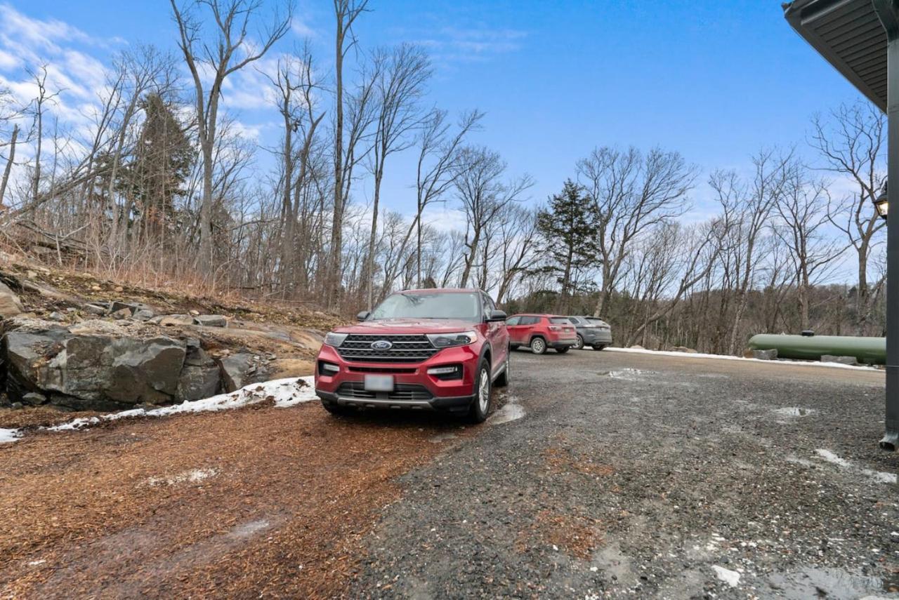 Вилла Muskoka Retreat Stunning Hilltop Views Хантсвилл Экстерьер фото